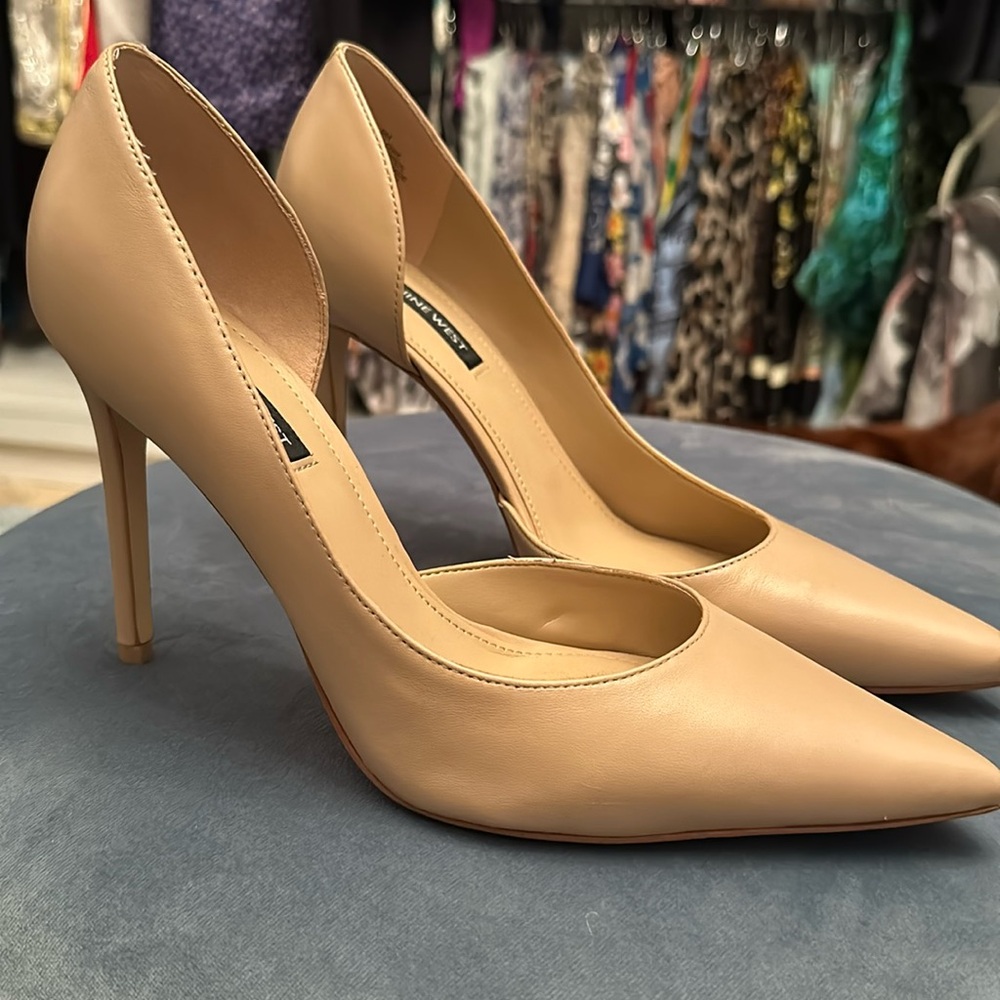 Nine West pumps! Summer neutral!